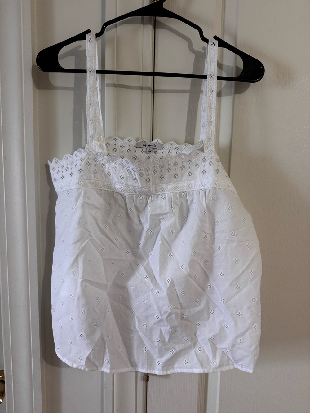 Embroidered Eyelet Tank - Picture 5 of 5